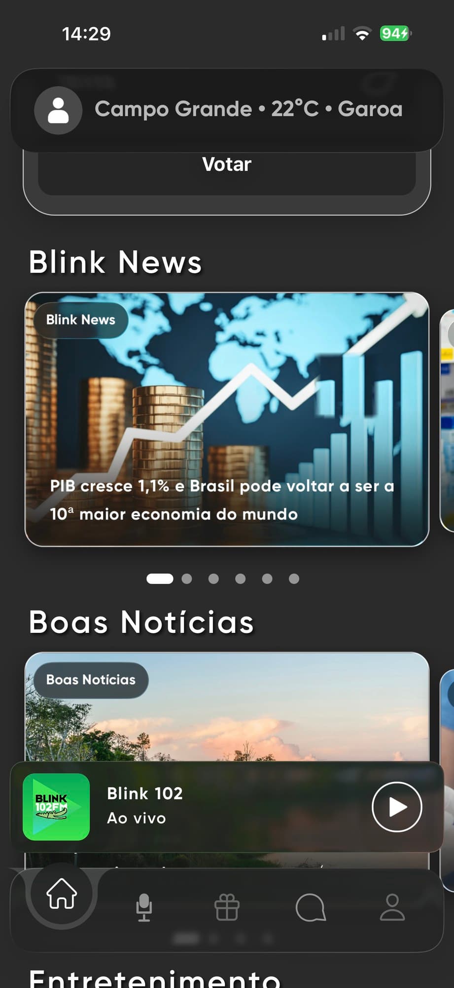 Notícias da rádio na tela inicial, em faixas por editoria.